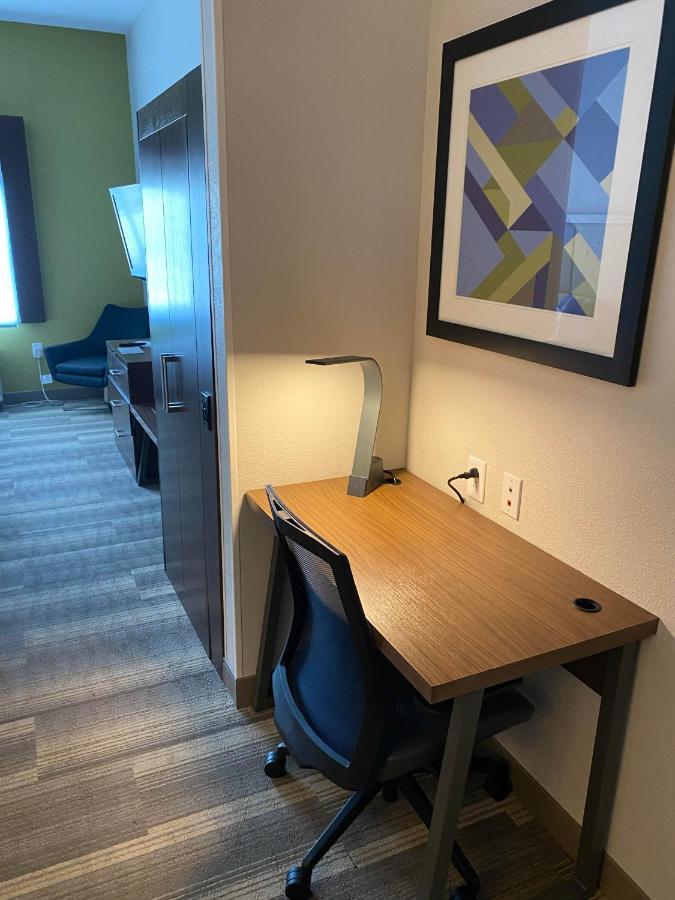 Holiday Inn Express & Suites Columbia-I-26 @ Harbison Blvd By Ihg Экстерьер фото