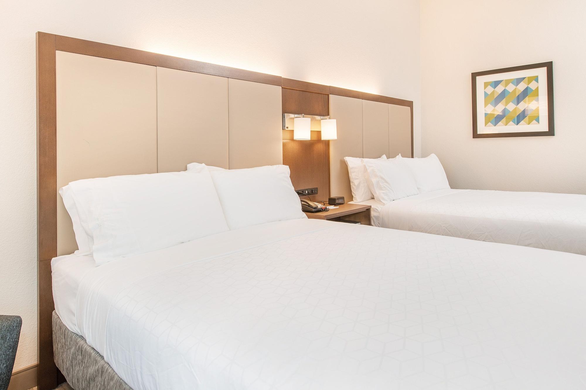 Holiday Inn Express & Suites Columbia-I-26 @ Harbison Blvd By Ihg Экстерьер фото