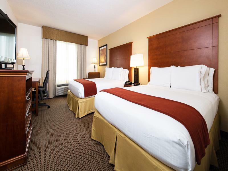 Holiday Inn Express & Suites Columbia-I-26 @ Harbison Blvd By Ihg Экстерьер фото