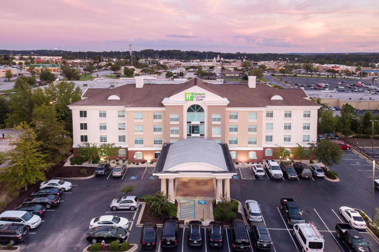 Holiday Inn Express & Suites Columbia-I-26 @ Harbison Blvd By Ihg Экстерьер фото