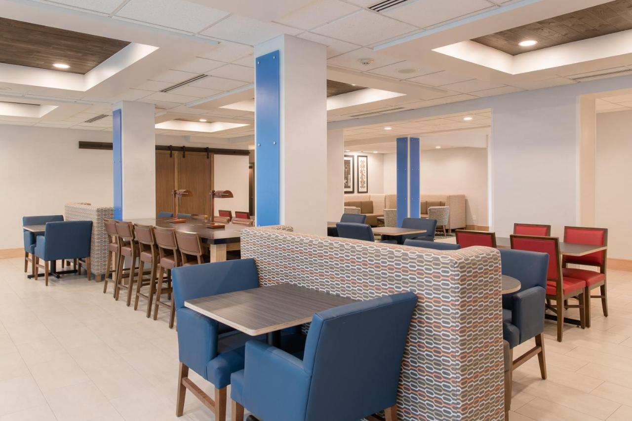 Holiday Inn Express & Suites Columbia-I-26 @ Harbison Blvd By Ihg Экстерьер фото