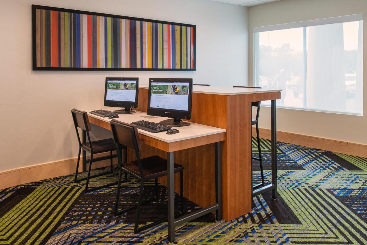 Holiday Inn Express & Suites Columbia-I-26 @ Harbison Blvd By Ihg Экстерьер фото